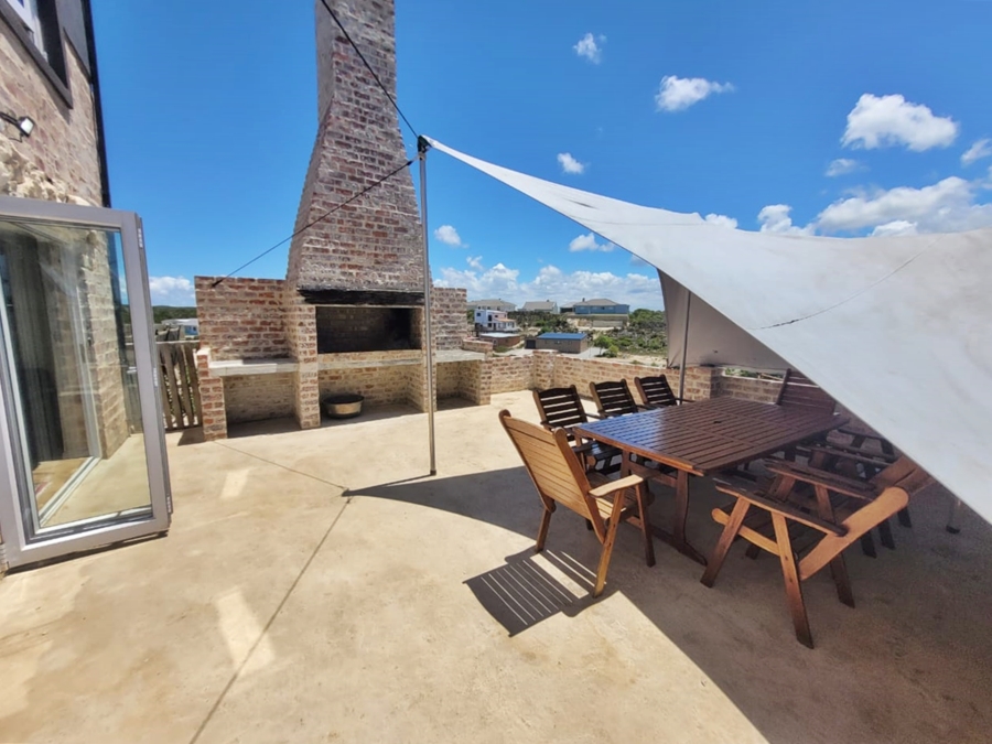 5 Bedroom Property for Sale in Struisbaai Western Cape